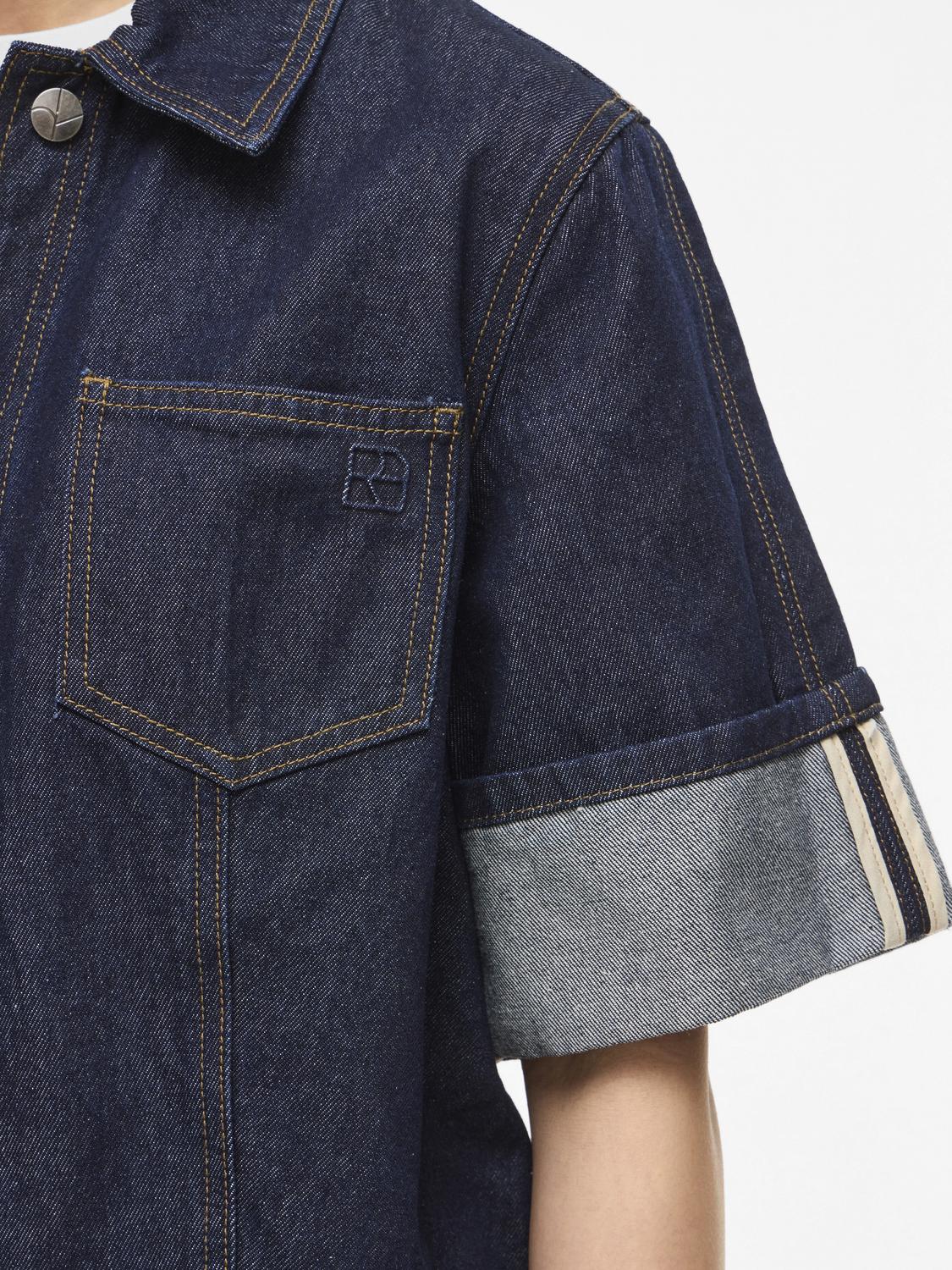model_shot-detail